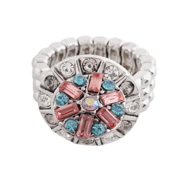 Snap Charm Stretch Ring with 3 Mini Snap Charms - Picture 4 of 5